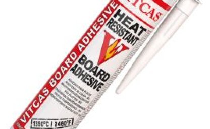 Klebstoff für Kaminplatten – wann Board Adhesive verwenden?