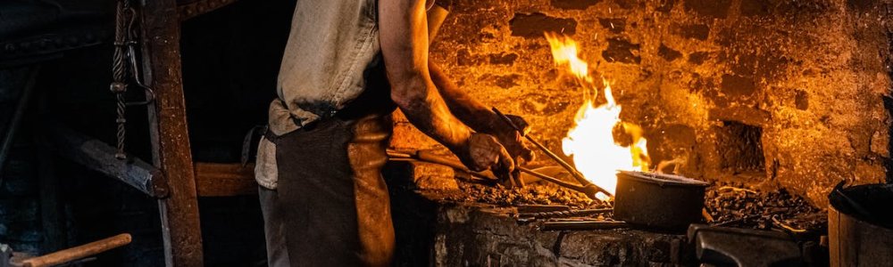 Blacksmith's hearth, choice of materials to withstand extreme conditions